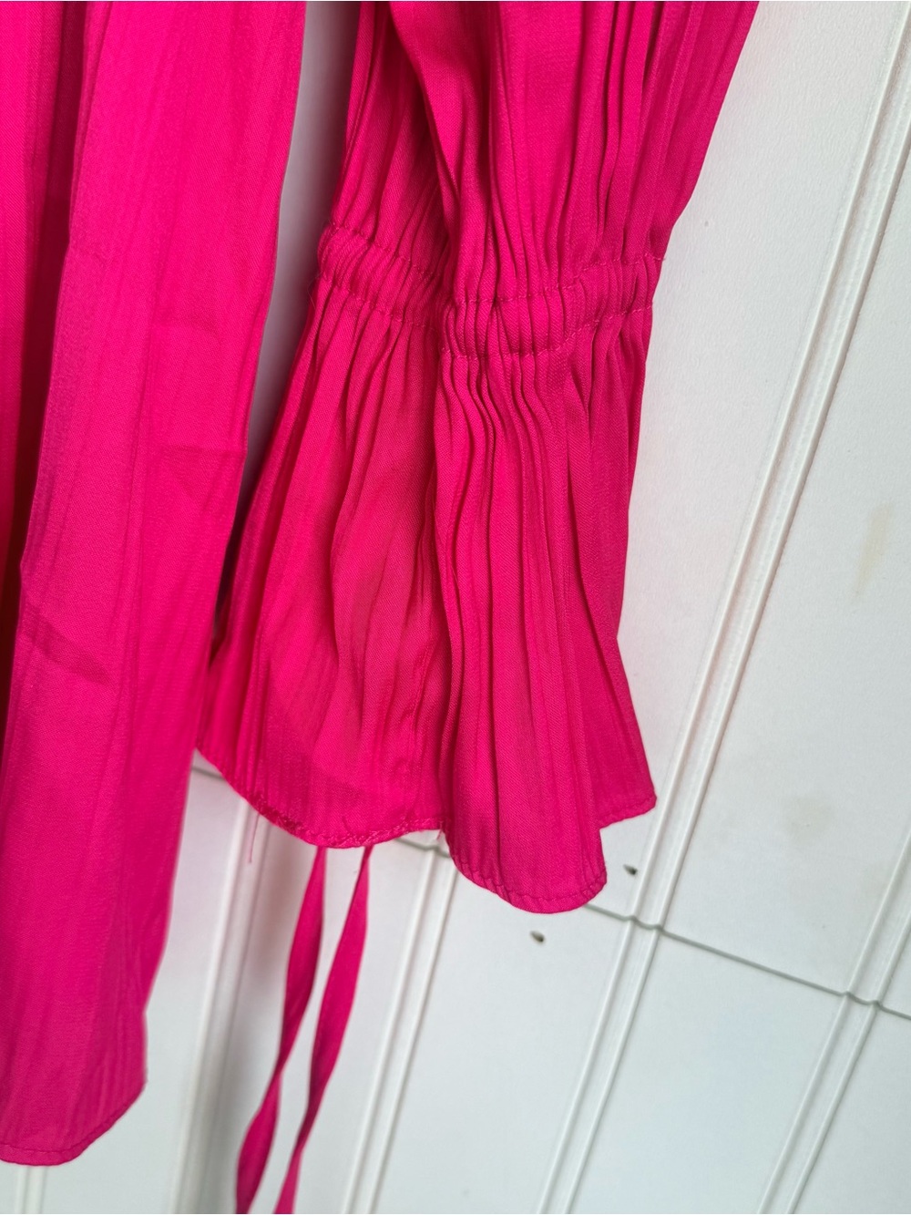 By Anthropologie Size M Pink Magenta Split-Neck Babydoll Blouse - Picture 7 of 8
